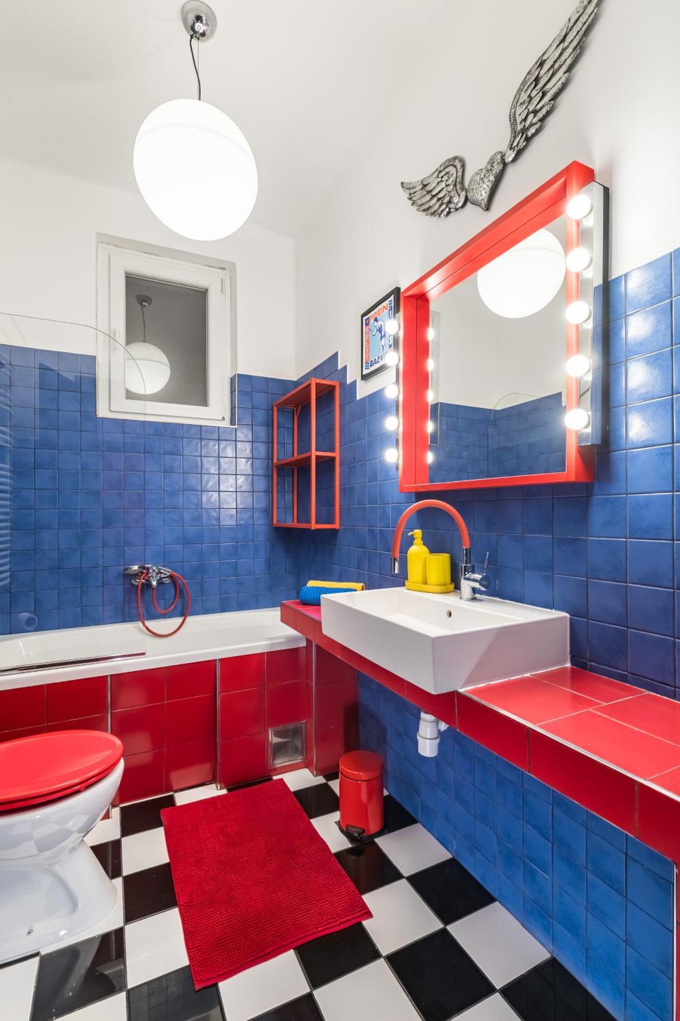 Charming Funky In Center Of Apartman *